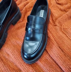 Steve Madden lug sole loafers